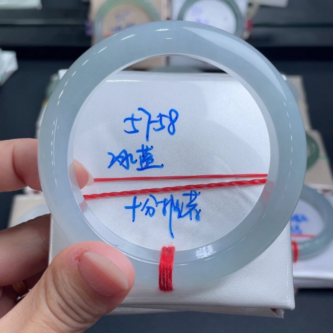 未镶嵌手镯翡翠翡翠手镯