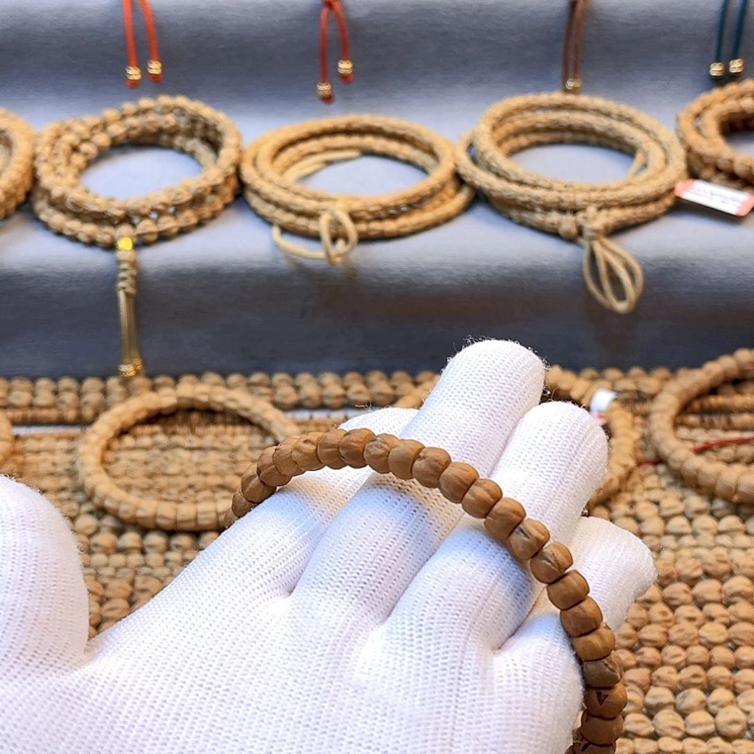 柏香籽/百香籽吊坠o*