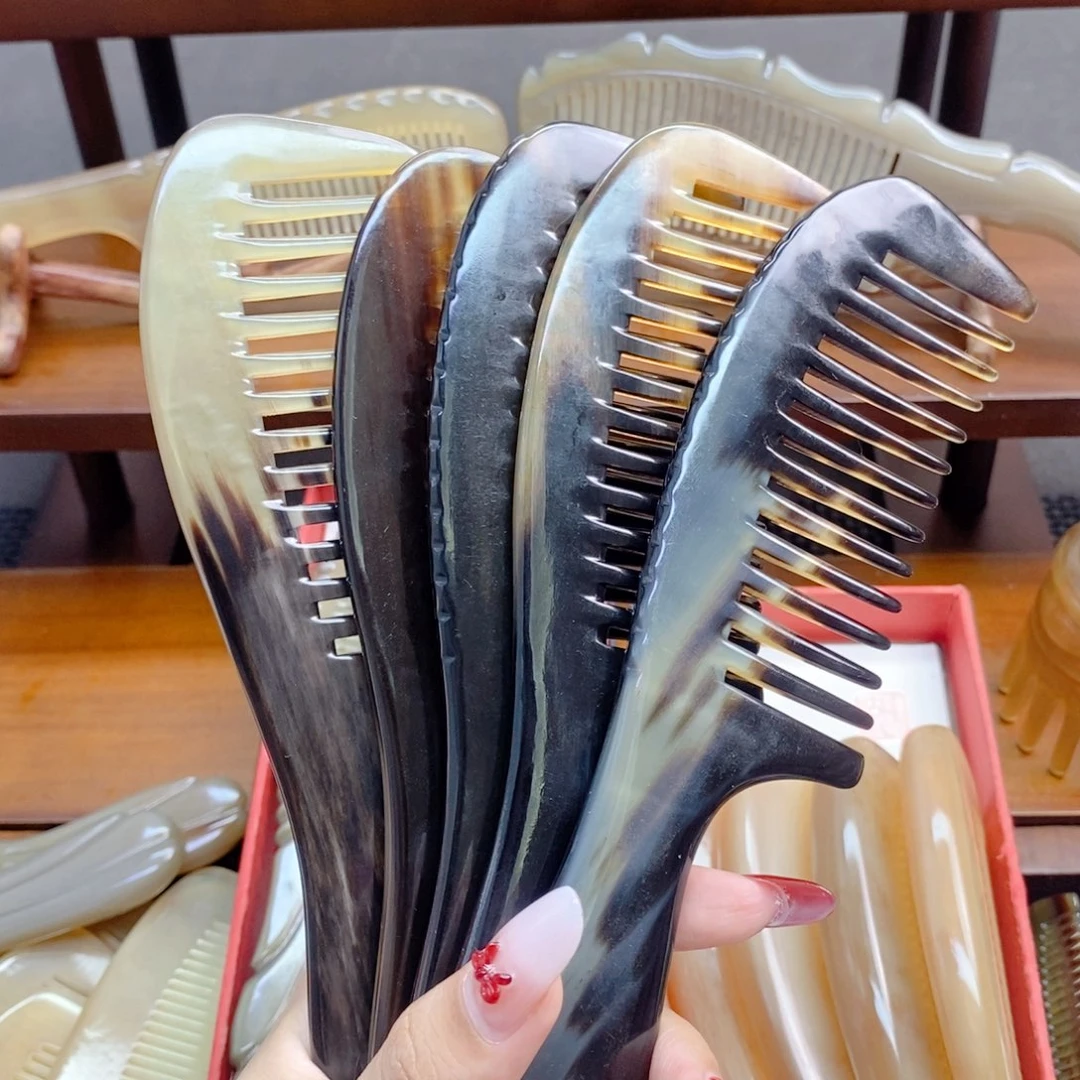 纯手工制作纯牛角梳子