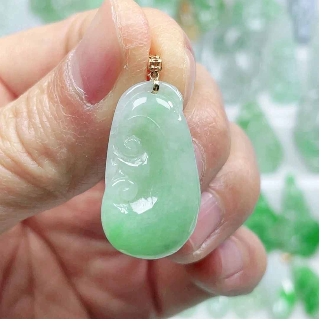 翡翠吊坠(不含链)18K金镶嵌