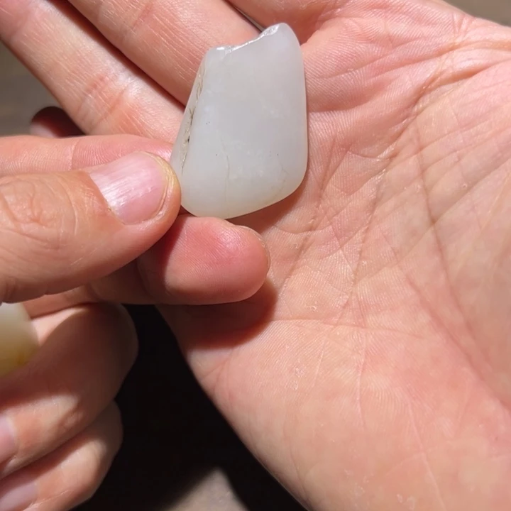 未镶嵌和田玉（糖玉）挂件开*