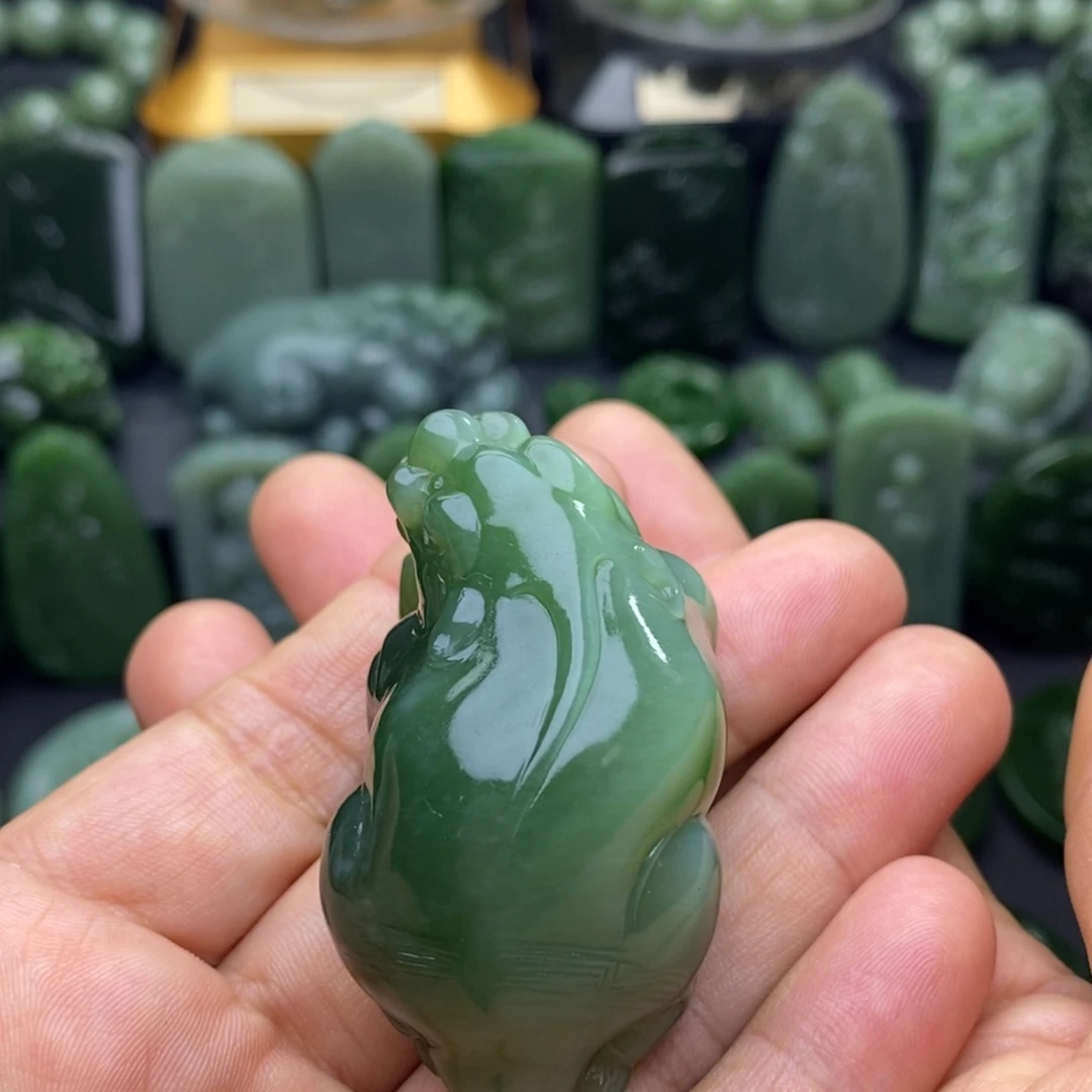 和田玉（碧玉）未镶嵌挂件