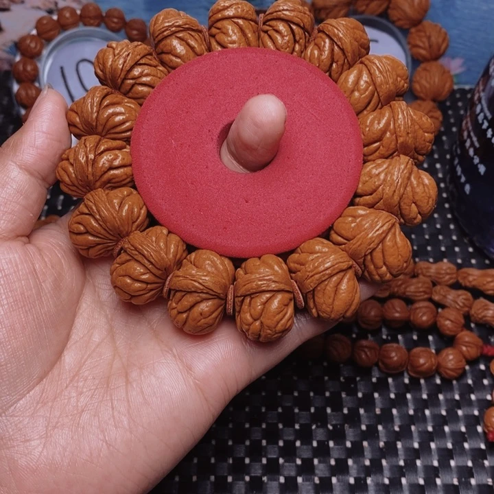 文玩核桃吊坠像****由桃核手串