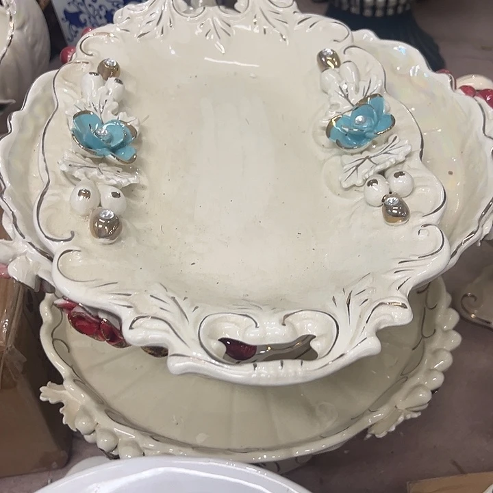 瓷片瑕。。。。。。。。。。。。