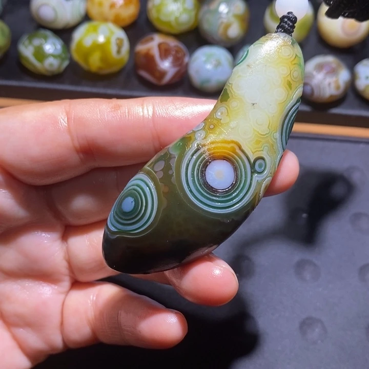 未镶嵌玛瑙/玉髓珠宝半成品51