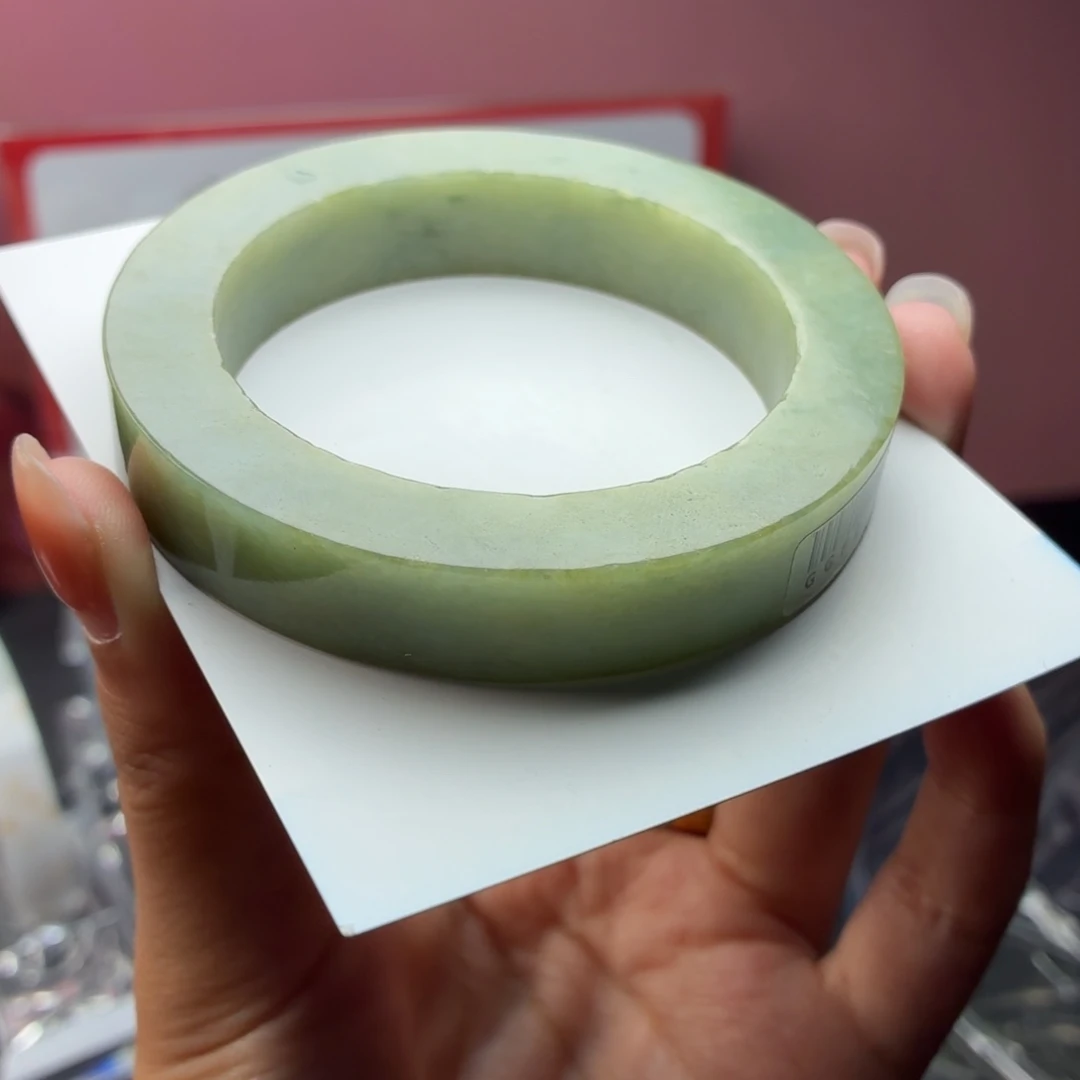未镶嵌多样性定制手镯定制翡翠