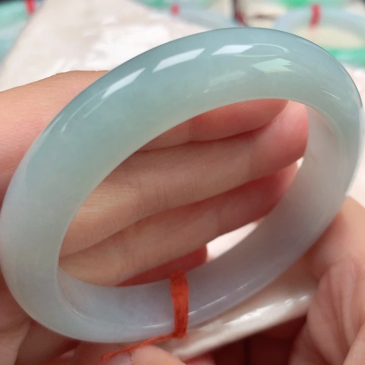 翡翠手镯未镶嵌冰晴底9号