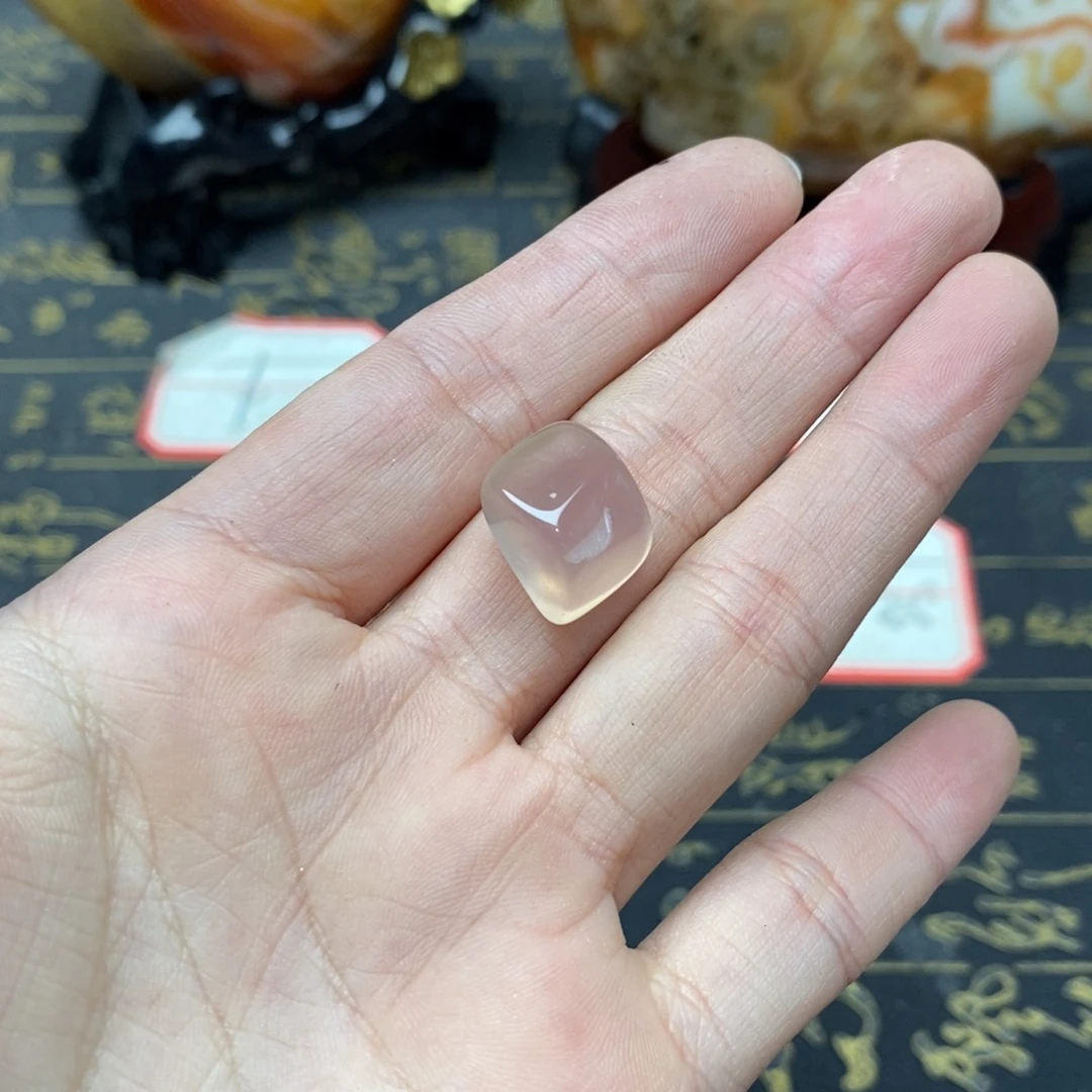 玛瑙/玉髓玛瑙未镶嵌文*