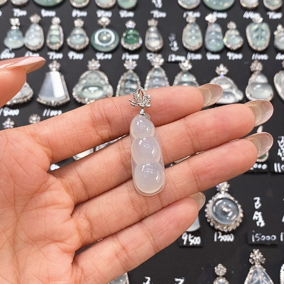 颈饰18K金镶嵌翡翠天然缅甸A货翡翠福豆