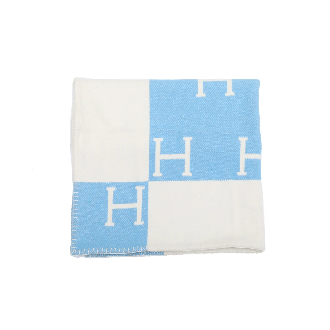 99新 Hermes/爱马仕 【念念特价】蓝白拼色 毛毯 /