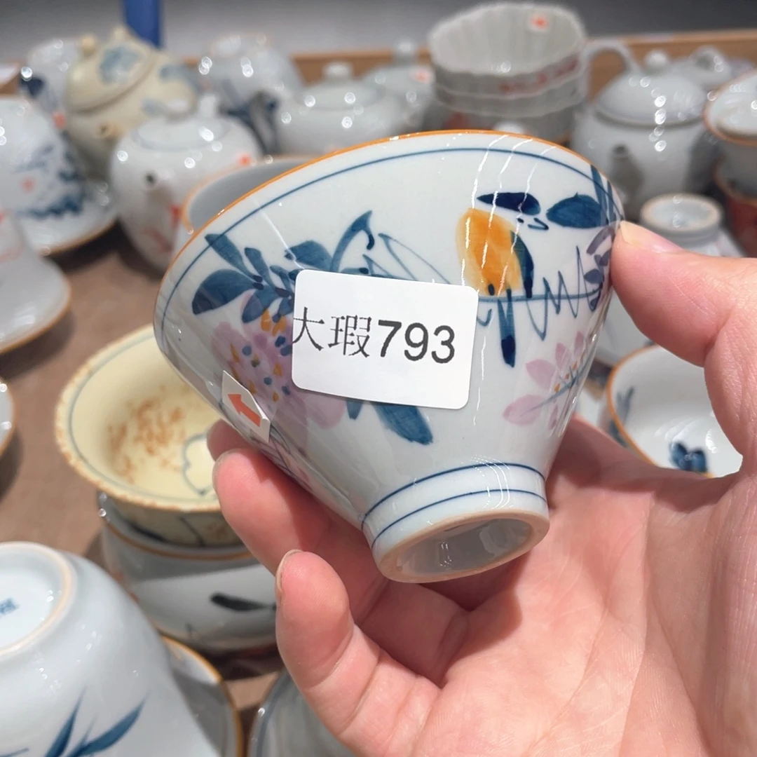 釉下手绘茶具微瑕
