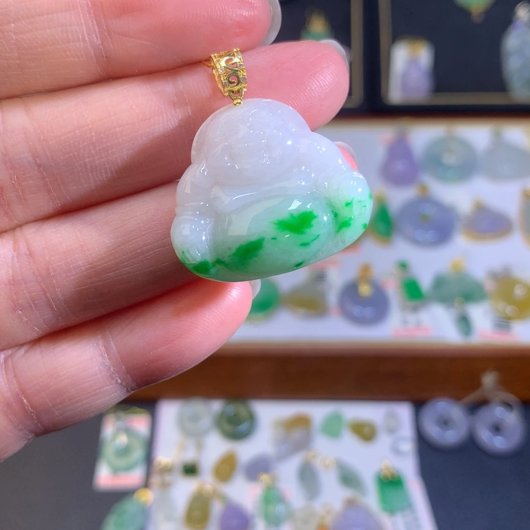 翡翠18K金镶嵌颈饰