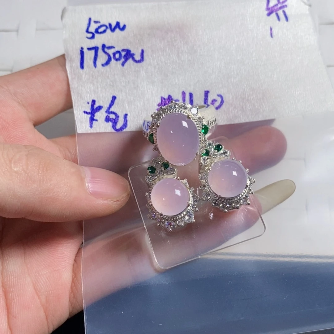 未镶嵌定制翡翠驰**里翡翠