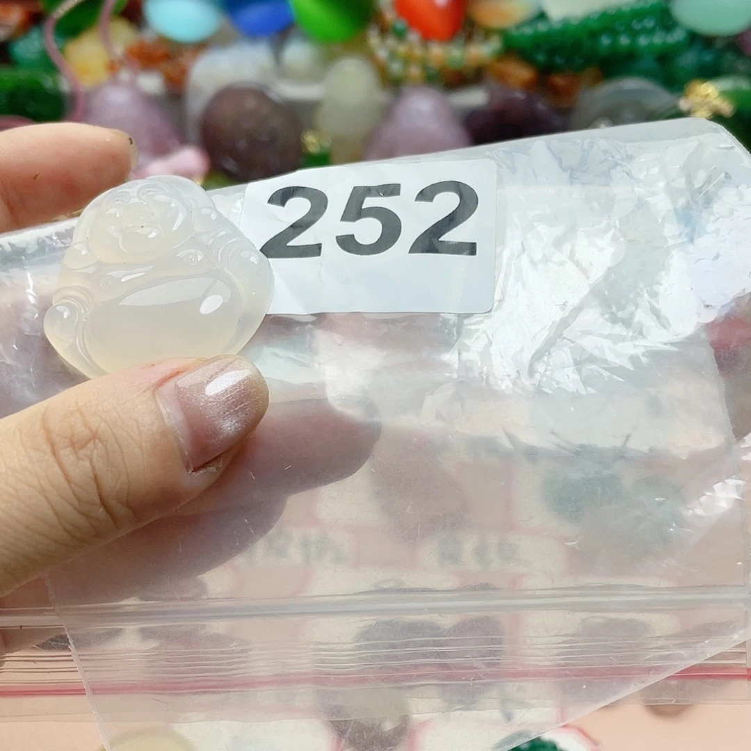 合金颈饰玛瑙/玉髓笨*娜