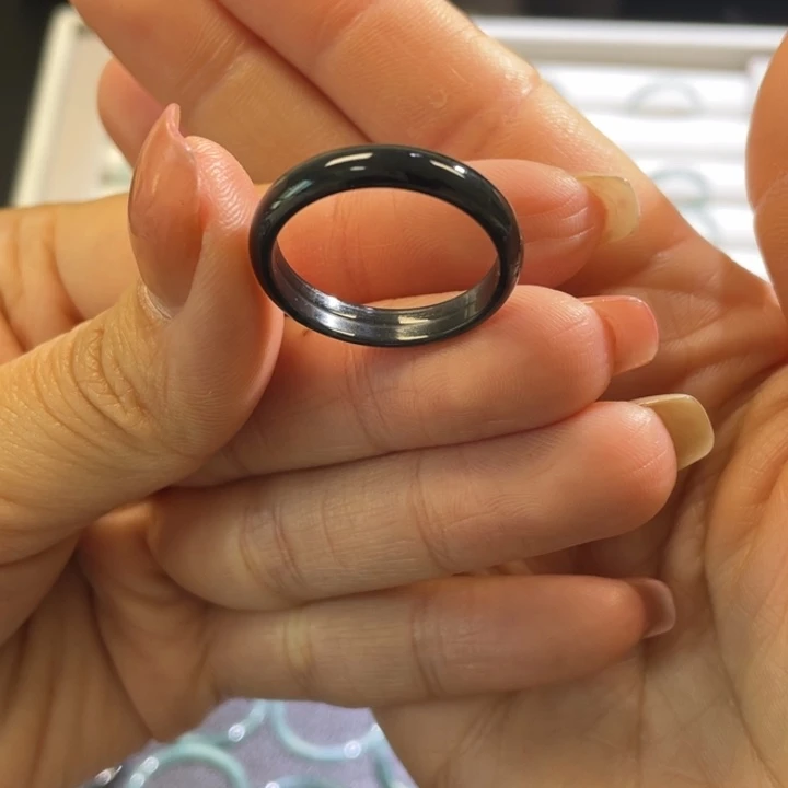 翡翠未镶嵌戒指翡翠