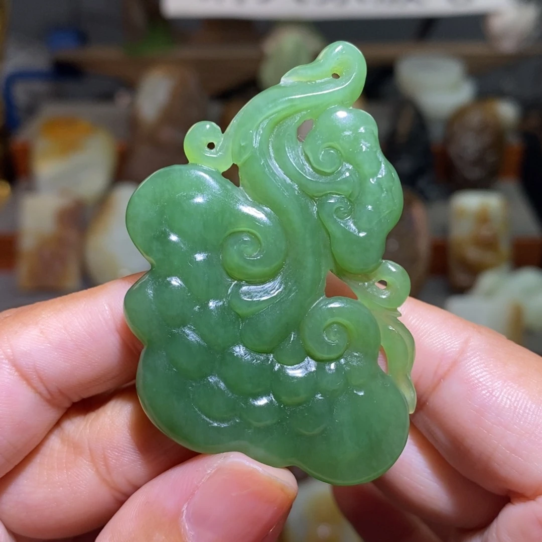 颈饰未镶嵌和田玉（碧玉）如意锁