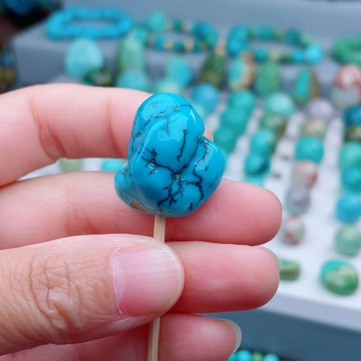 绿松石未镶嵌原矿