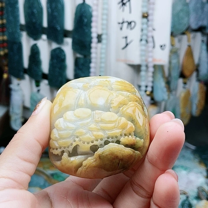 颈饰足铂镶嵌翡翠翡翠