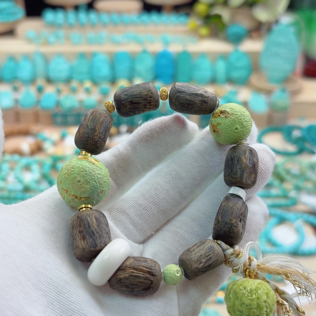 绿松石18K金镶嵌珠宝奇石