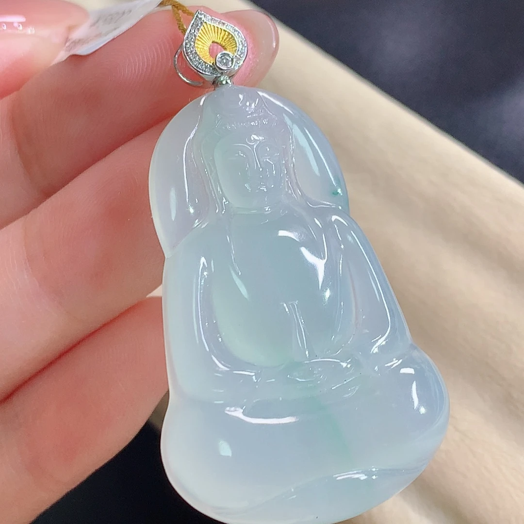 翡翠18K金镶嵌颈饰素衣