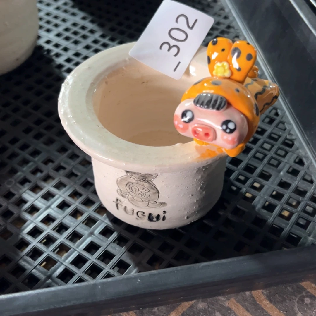 红陶冬****天302花盆  1个