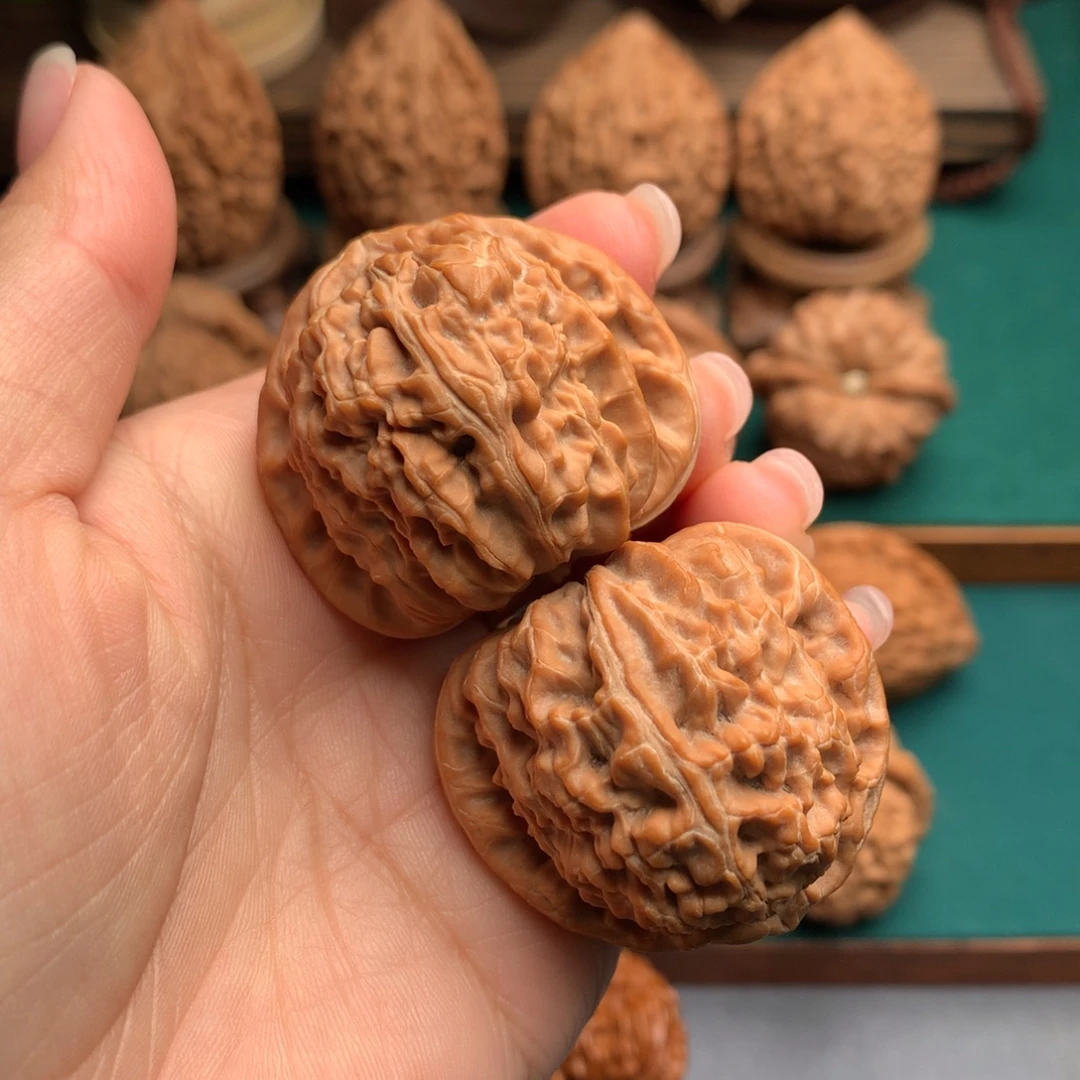 把件文玩核桃全品原桩三角白37