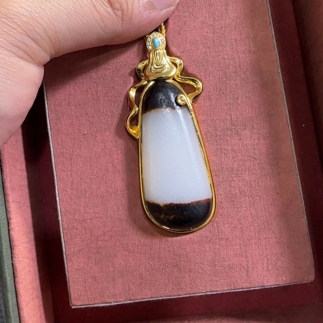 和田玉未镶嵌挂件