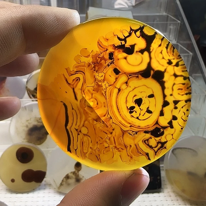 玛瑙/玉髓未镶嵌珠宝奇石