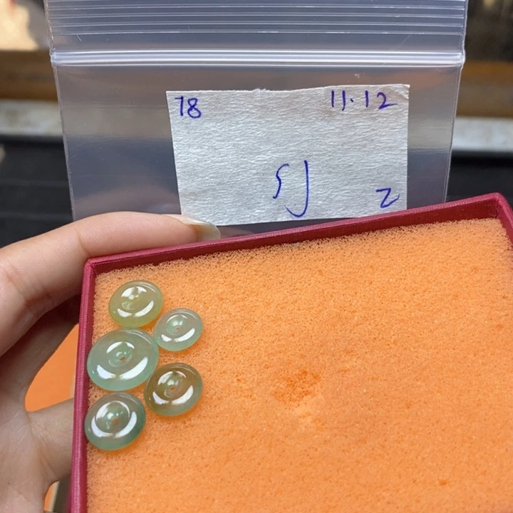 月***头定制翡翠未镶嵌不退