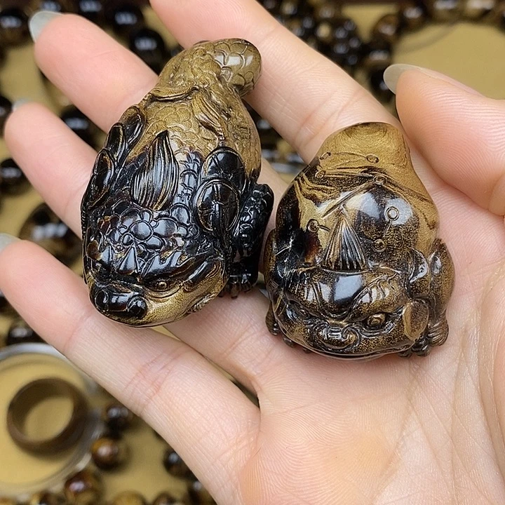 香榧木S*I精品雕刻金蟾2只