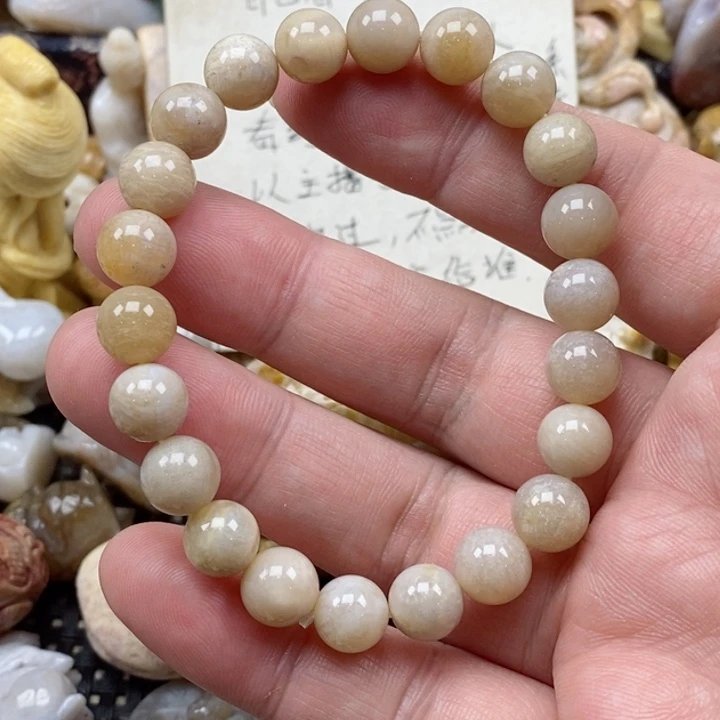 颈饰未镶嵌硅化珊瑚（珊瑚玉）