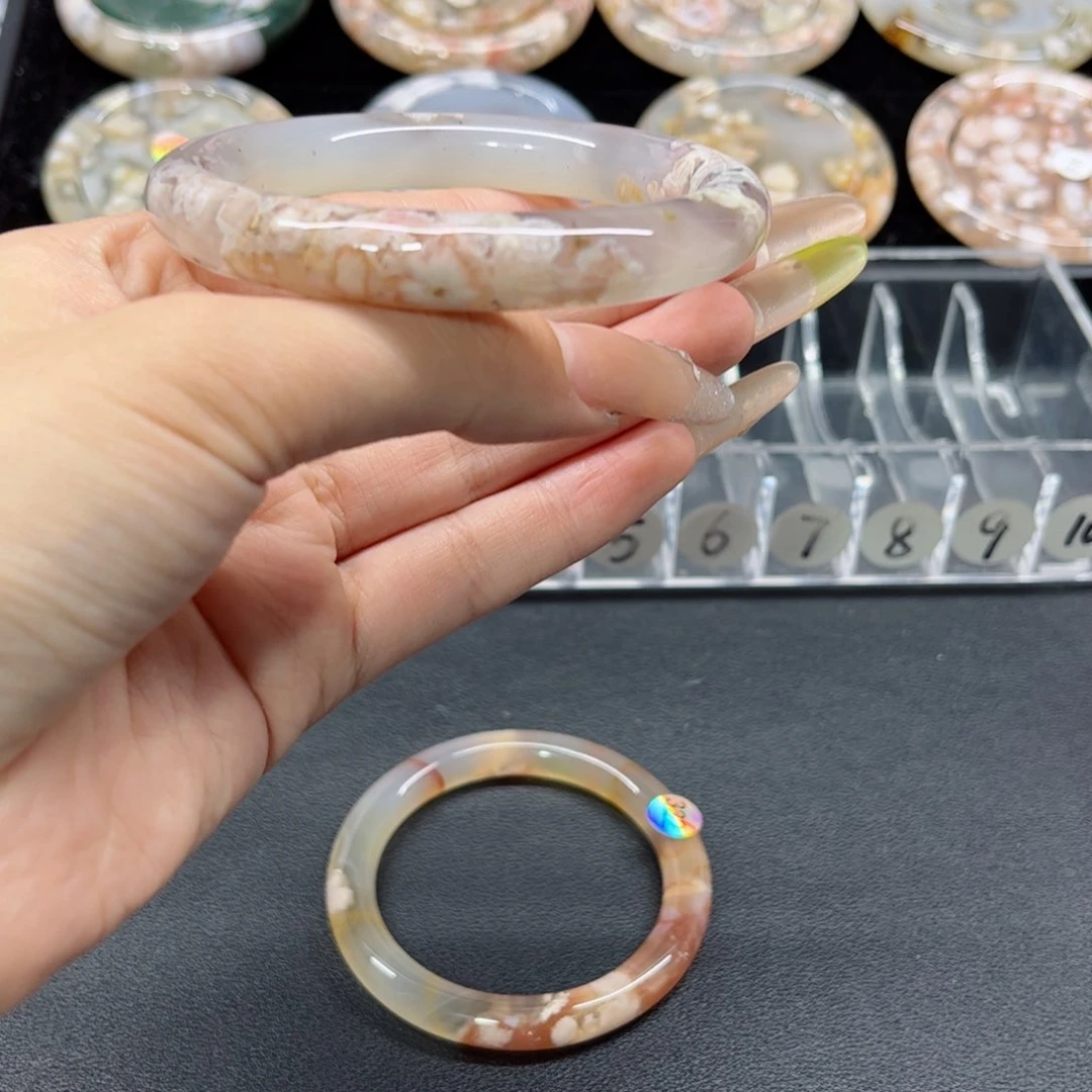 玛瑙/玉髓手镯未镶嵌5960