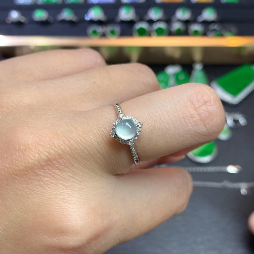 翡翠戒指18K金镶嵌冰