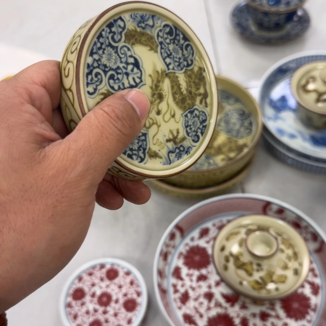 陶摆件釉里金如意穿花龙盖置