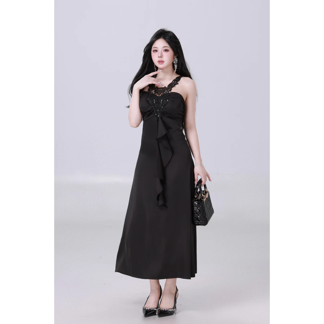 11.3清清萌面侠【贵感姐姐】设计感气质温柔收腰挂脖连衣裙4945M