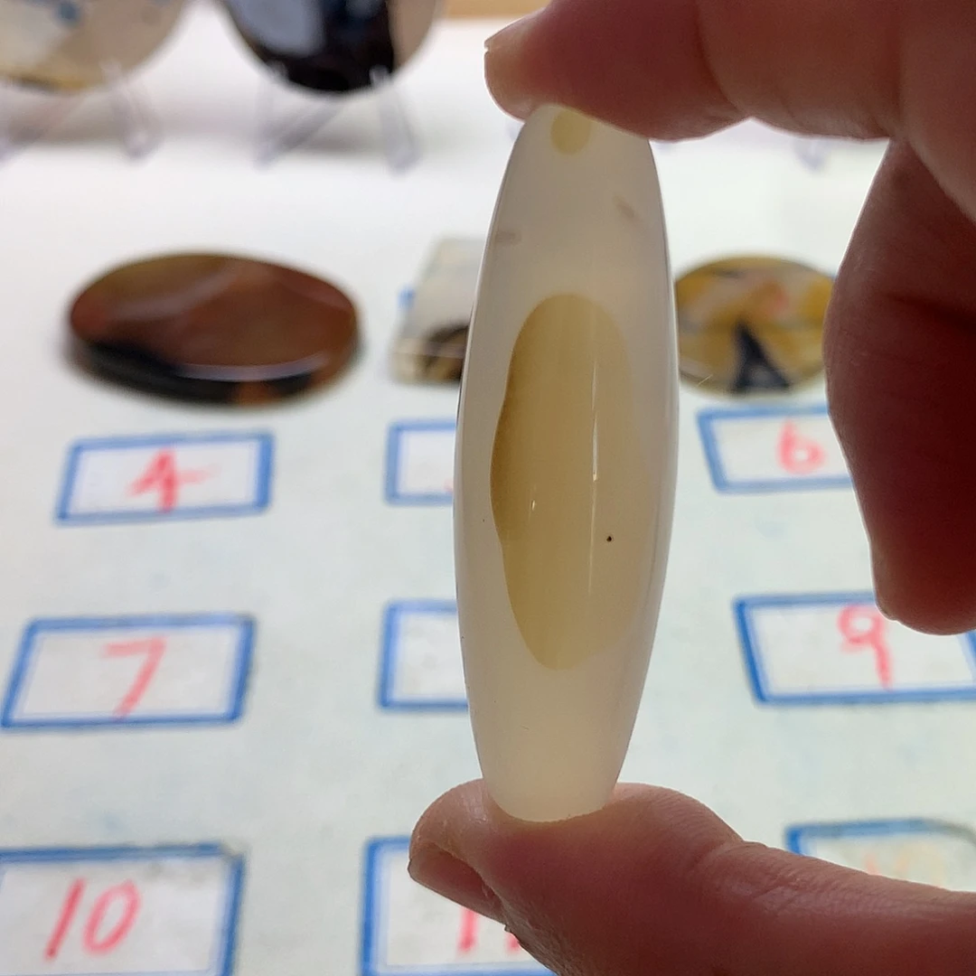 玛瑙/玉髓未镶嵌珠宝半成品