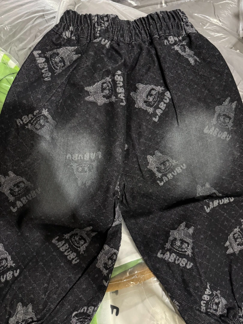 牛仔卡通款老爹裤