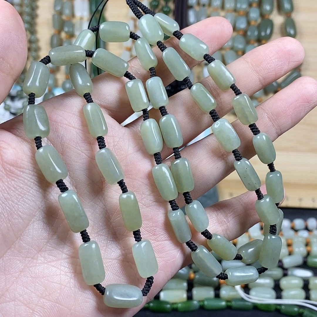 拾****和田玉未镶嵌颈饰