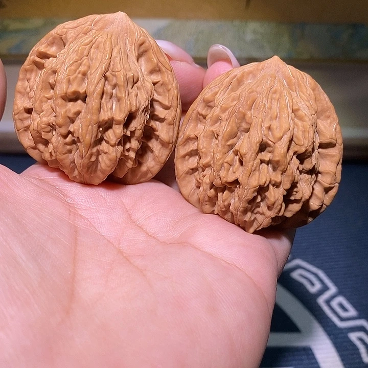 文玩核桃把件45虎头