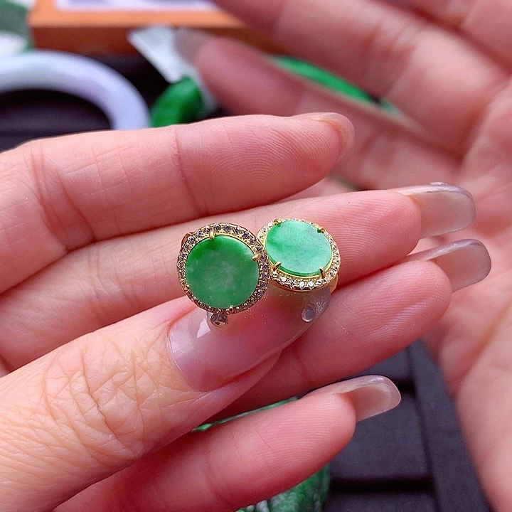 翡翠颈饰银S925镶嵌翡翠