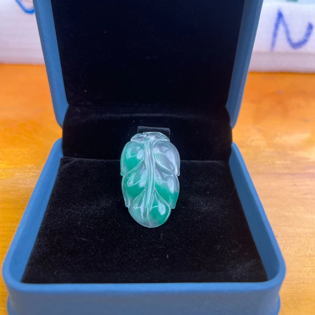 非金属布艺吊坠 天然A货非洲翠金枝玉叶挂坠 （多样性发其一） 123