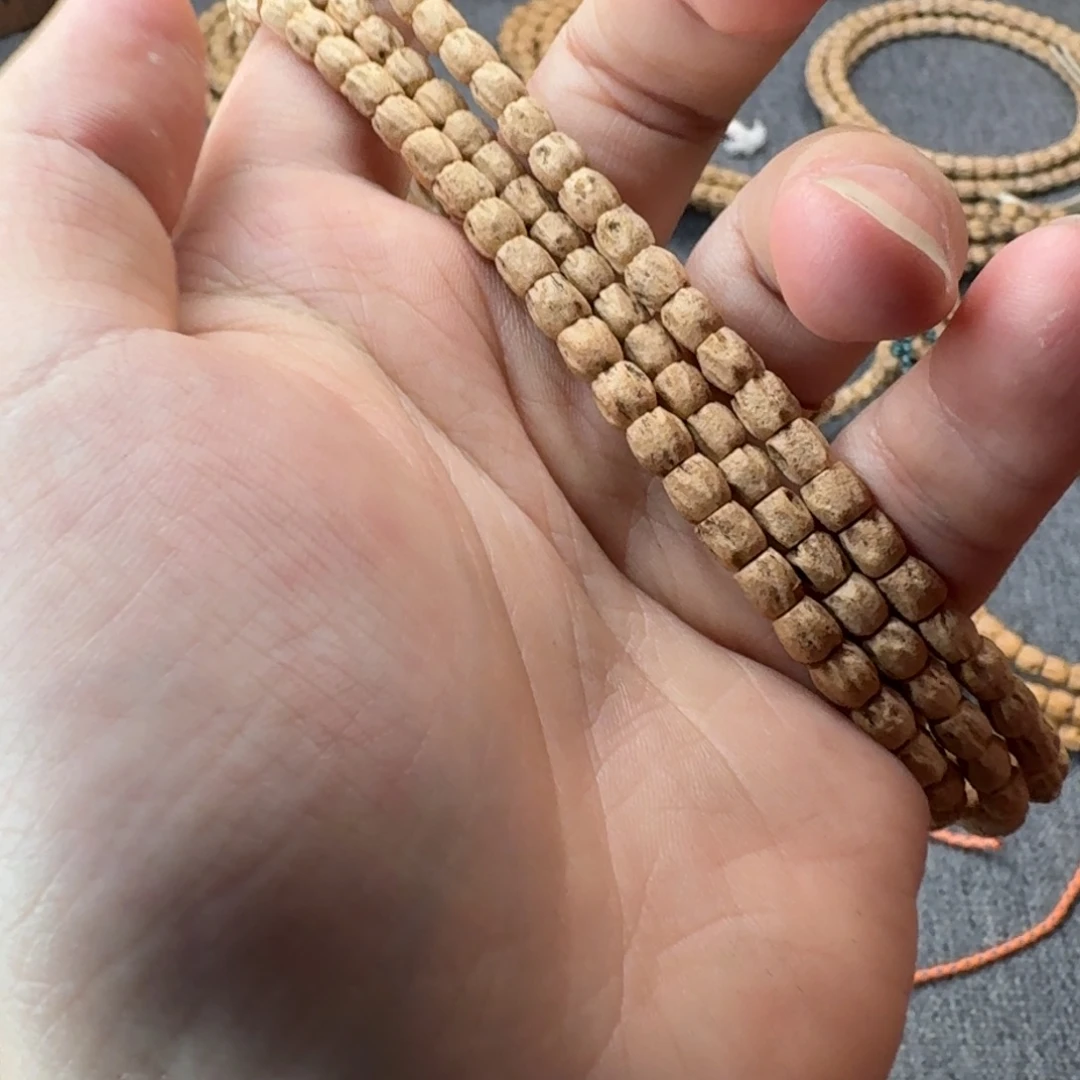 ****哄吊坠柏香籽/百香籽