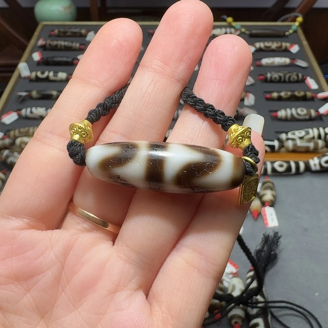 玛瑙/玉髓18K金镶嵌颈饰