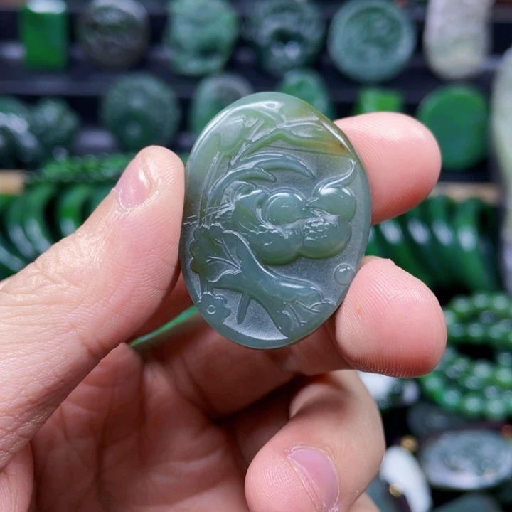 和田玉未镶嵌珠宝奇石