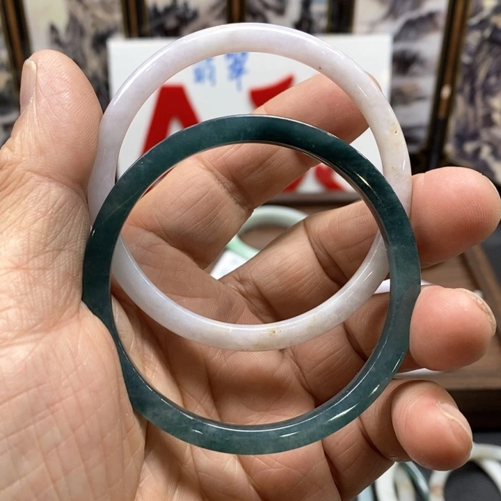 虽***到翡翠未镶嵌手镯翡翠手镯
