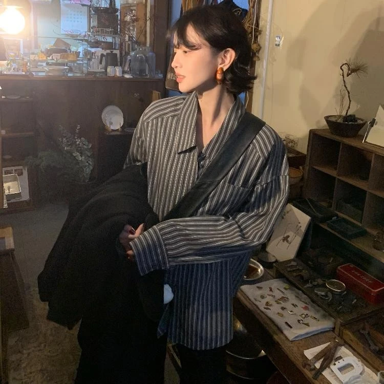 酒午自制【平行线】长袖韩版百搭春秋宽松慵懒感条纹衬衫 KLF4031