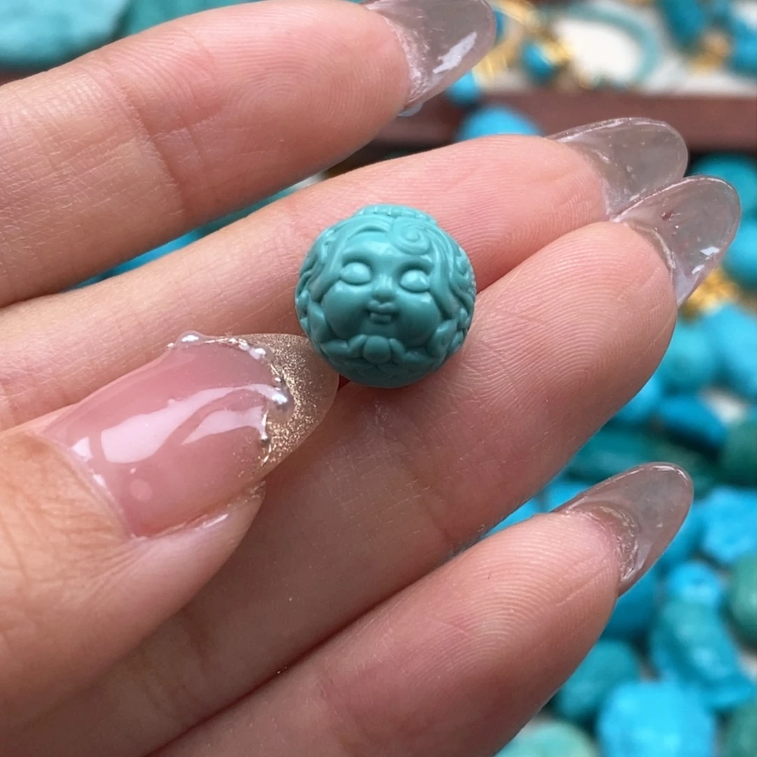 绿松石颈饰未镶嵌