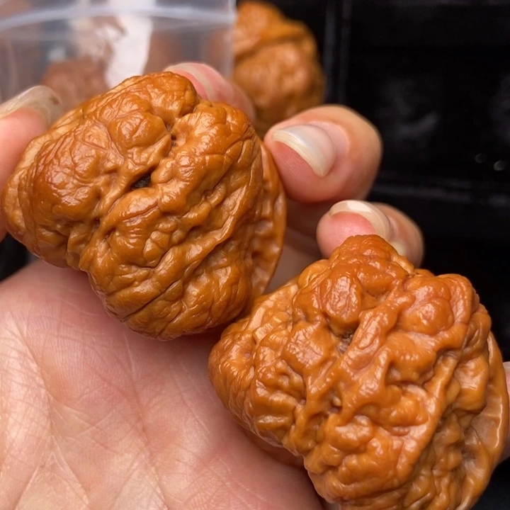 文玩核桃吊坠秦岭核桃