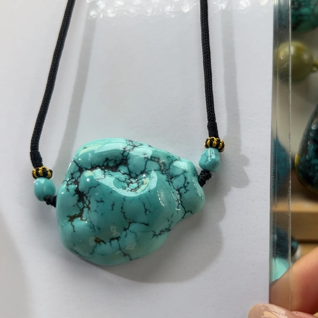 绿松石未镶嵌挂件