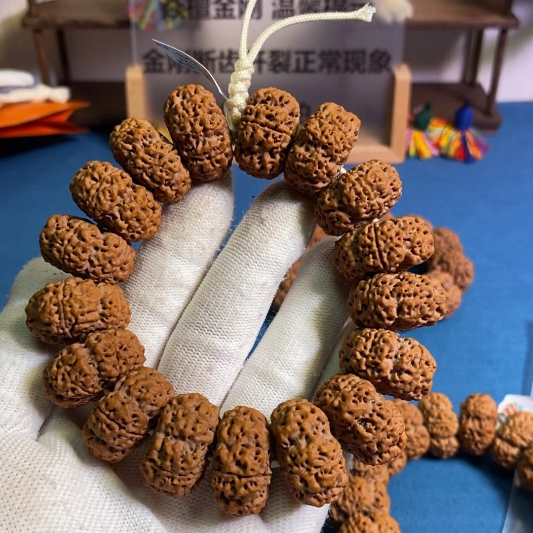 H***憾金刚菩提手串24mm